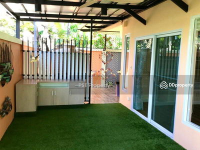 Single house near Bts Bangna and bearing, Bangkok, Thailand Single house near Bts Bangna and bearing, Bangkok, Thailand