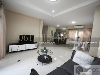 Moobaan Setthasiri Bangna-Wongwaen, Samut Prakan, Thailand Moobaan Setthasiri Bangna-Wongwaen, Samut Prakan, Thailand