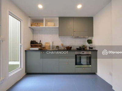 4 bedroom townhouse on Sukhumvit 71, Bangkok, Thailand 4 bedroom townhouse on Sukhumvit 71, Bangkok, Thailand