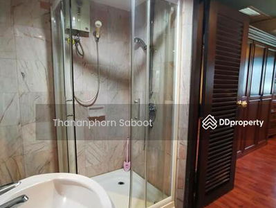 Sam Sen Nai, Bangkok, Thailand Sam Sen Nai, Bangkok, Thailand