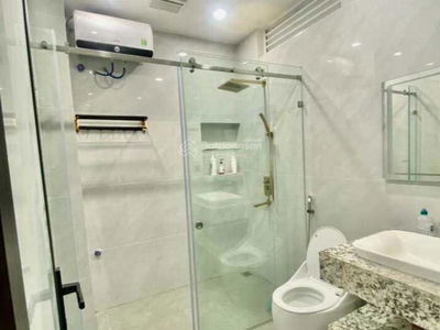 Au Co Street, Vietnam  Au Co Street, Vietnam