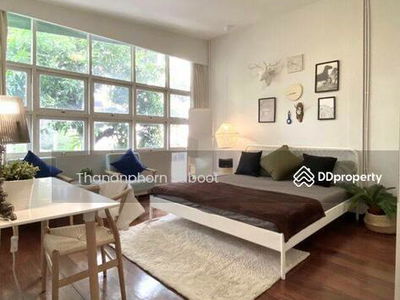 3-Bedroom Townhouse at Ekkamai 12, Bangkok, Thailand 3-Bedroom Townhouse at Ekkamai 12, Bangkok, Thailand