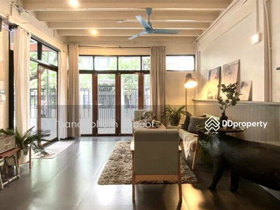 3-Bedroom Townhouse at Ekkamai 12, Bangkok, Thailand 3-Bedroom Townhouse at Ekkamai 12, Bangkok, Thailand