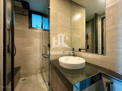 De La Sol, Vietnam De La Sol, Vietnam