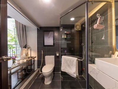 Nguyen Cuu Van Street, Vietnam Nguyen Cuu Van Street, Vietnam