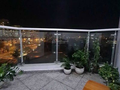 Hoang Anh Thanh Binh, Vietnam Hoang Anh Thanh Binh, Vietnam