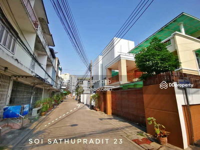 Near Central Rama 3 Nakhon Thai Village, Sathu Pradit Townhome 31 sq m., Bangkok, Thailand Near Central Rama 3 Nakhon Thai Village, Sathu Pradit Townhome 31 sq m., Bangkok, Thailand