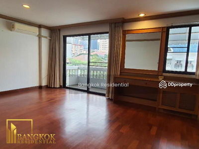 Kiarti Thanee City Mansion - 3 Bed Townhouse in Phrom Phong, Bangkok, Thailand Kiarti Thanee City Mansion - 3 Bed Townhouse in Phrom Phong, Bangkok, Thailand