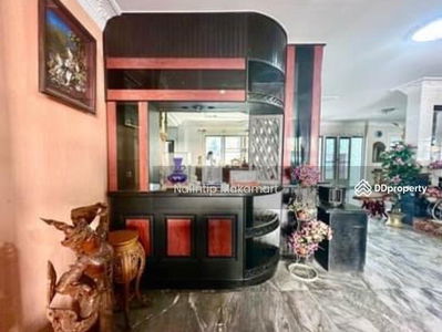 2-story detached house, Bangkok, Thailand 2-story detached house, Bangkok, Thailand