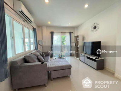 The Scenevanar (Baan Mae 9), Chon Buri, Thailand The Scenevanar (Baan Mae 9), Chon Buri, Thailand