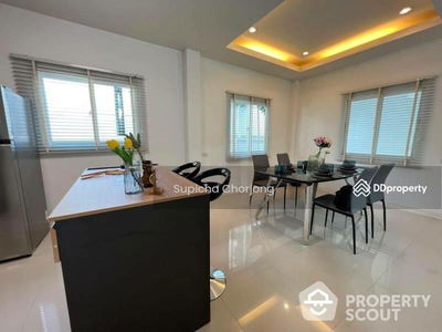 The Scenevanar (Baan Mae 9), Chon Buri, Thailand The Scenevanar (Baan Mae 9), Chon Buri, Thailand