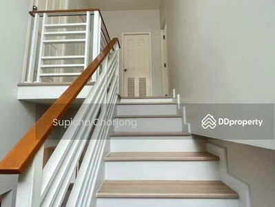 The Scenevanar (Baan Mae 9), Chon Buri, Thailand The Scenevanar (Baan Mae 9), Chon Buri, Thailand