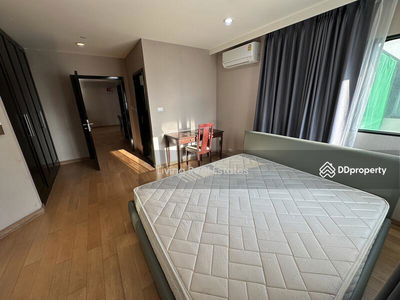 Sathorn Gardens, Bangkok, Thailand Sathorn Gardens, Bangkok, Thailand