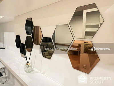 Blocs 77, Bangkok, Thailand Blocs 77, Bangkok, Thailand