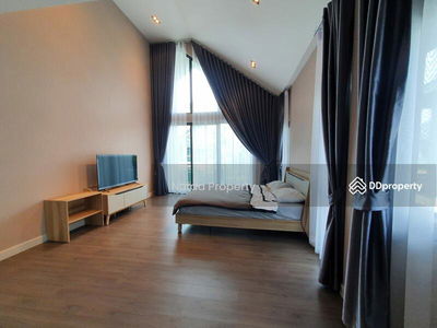 Bangkok Boulevard Vibhavadi, Bangkok, Thailand Bangkok Boulevard Vibhavadi, Bangkok, Thailand