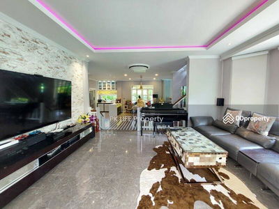 Gehäuse In Ban Chalong, Thailand Gehäuse In Ban Chalong, Thailand