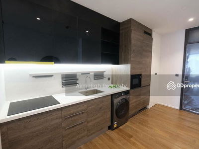 Muniq Langsuan, Bangkok, Thailand Muniq Langsuan, Bangkok, Thailand