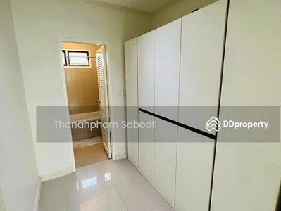 Moo Baan Chicha Castle, Bangkok, Thailand Moo Baan Chicha Castle, Bangkok, Thailand