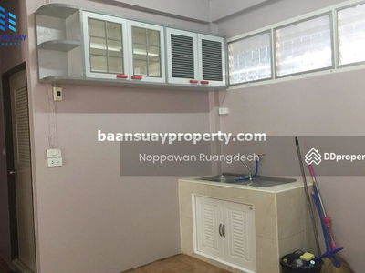 Nawamin Road, near Big C Extra, Nawamin, Bangkok, Thailand Nawamin Road, near Big C Extra, Nawamin, Bangkok, Thailand