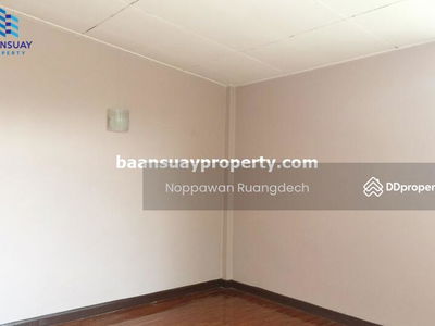 Nawamin Road, near Big C Extra, Nawamin, Bangkok, Thailand Nawamin Road, near Big C Extra, Nawamin, Bangkok, Thailand