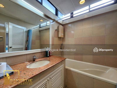 Supalai Place Sukhumvit 39, Bangkok, Thailand Supalai Place Sukhumvit 39, Bangkok, Thailand