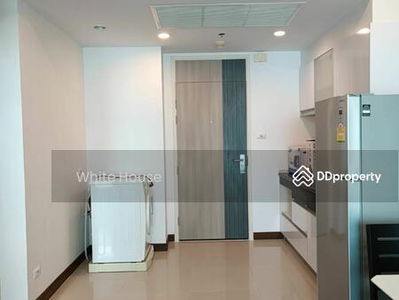 Supalai Lite Sathorn-Charoenrat, Bangkok, Thailand Supalai Lite Sathorn-Charoenrat, Bangkok, Thailand