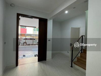 Baan Klang Muang Classe Sukhumvit 77, Bangkok, Thailand Baan Klang Muang Classe Sukhumvit 77, Bangkok, Thailand