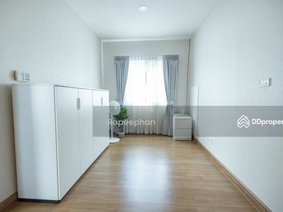 Centro Bangna-Wongwean, Bangkok, Thailand Centro Bangna-Wongwean, Bangkok, Thailand