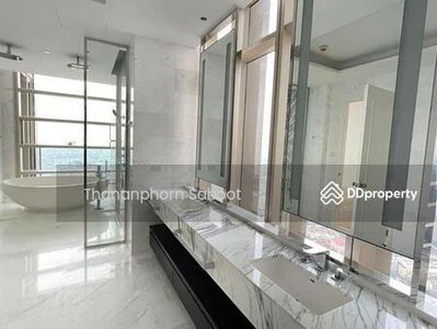 Four Seasons Private Residences, Bangkok, Thailand Four Seasons Private Residences, Bangkok, Thailand