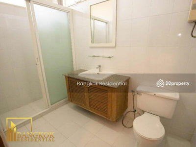 Ambassador's Court, Bangkok, Thailand Ambassador's Court, Bangkok, Thailand