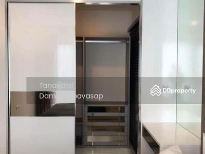 Life Sukhumvit 48, Bangkok, Thailand Life Sukhumvit 48, Bangkok, Thailand