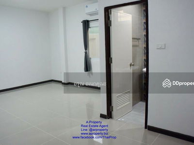 Baan Yan Bang Yai, Nonthaburi, Thailand Baan Yan Bang Yai, Nonthaburi, Thailand