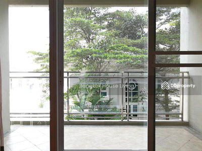 Richmond Hills Residence Thonglor 25, Bangkok, Thailand Richmond Hills Residence Thonglor 25, Bangkok, Thailand