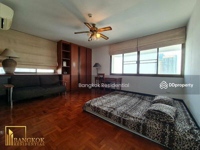 Tower Park, Bangkok, Thailand Tower Park, Bangkok, Thailand