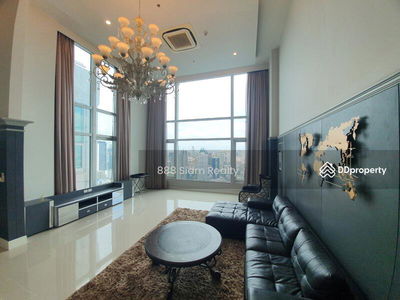 Circle Condominium, Bangkok, Thailand Circle Condominium, Bangkok, Thailand