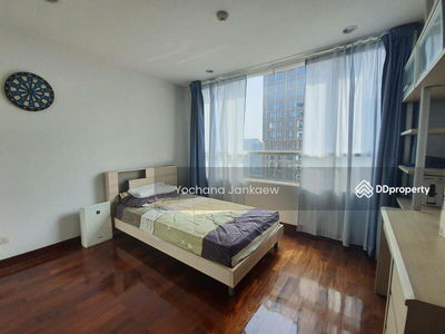 Urbana Langsuan, Bangkok, Thailand Urbana Langsuan, Bangkok, Thailand