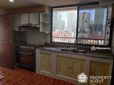 Rishi Court, Bangkok, Thailand Rishi Court, Bangkok, Thailand