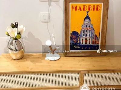 Life One Wireless, Bangkok, Thailand Life One Wireless, Bangkok, Thailand