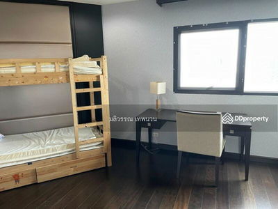 Sathorn Gardens, Bangkok, Thailand Sathorn Gardens, Bangkok, Thailand