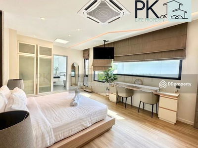 Gehäuse In Ban Ratsada, Thailand Gehäuse In Ban Ratsada, Thailand