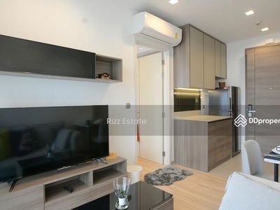 The Line Phahon-Pradipat, Bangkok, Thailand The Line Phahon-Pradipat, Bangkok, Thailand