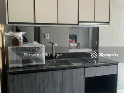 The Teak Ratchada 19, Bangkok, Thailand The Teak Ratchada 19, Bangkok, Thailand