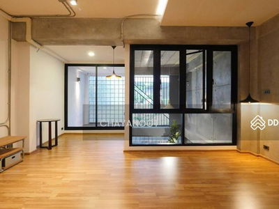 Loft townhome for rent, Ekkamai 28, Bangkok, Thailand Loft townhome for rent, Ekkamai 28, Bangkok, Thailand