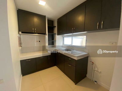 New House Rama 9 – Srinakarin, Bangkok, Thailand New House Rama 9 – Srinakarin, Bangkok, Thailand