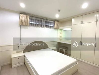 Supalai Place Sukhumvit 39, Bangkok, Thailand Supalai Place Sukhumvit 39, Bangkok, Thailand