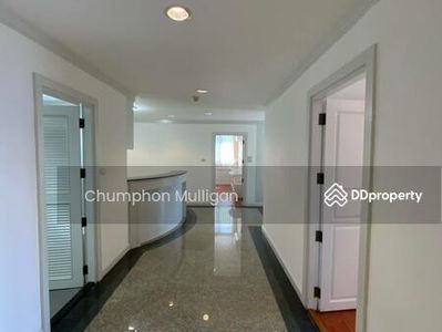 Supalai Place Sukhumvit 39, Bangkok, Thailand Supalai Place Sukhumvit 39, Bangkok, Thailand