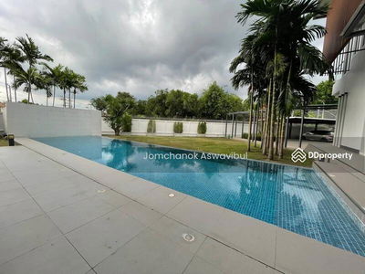 Panya Pattanakarn Village, Bangkok, Thailand Panya Pattanakarn Village, Bangkok, Thailand