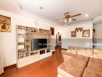 Alojamiento en Ban Ratsada, Thailand Alojamiento en Ban Ratsada, Thailand