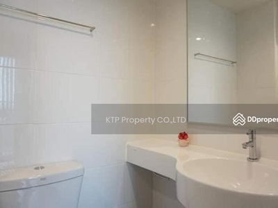 Lumpini Park Nawamin-Sriburapha, Bangkok, Thailand Lumpini Park Nawamin-Sriburapha, Bangkok, Thailand