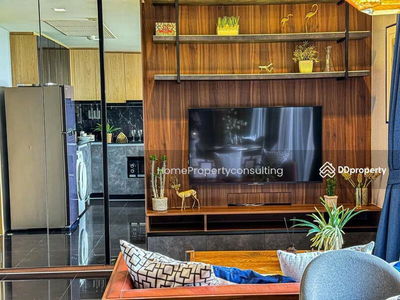 The Line Jatujak-Mochit, Bangkok, Thailand The Line Jatujak-Mochit, Bangkok, Thailand